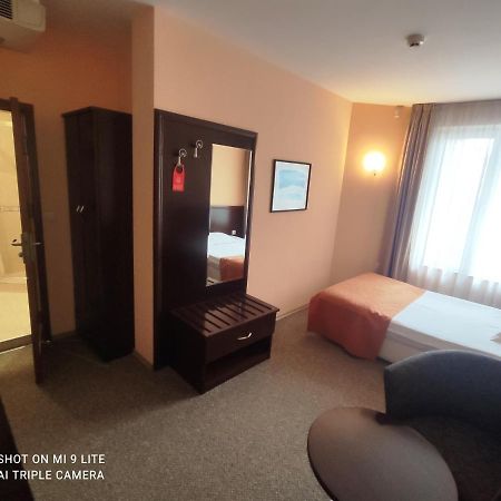 Hotel Divesta - Self Check In Varna Exterior photo